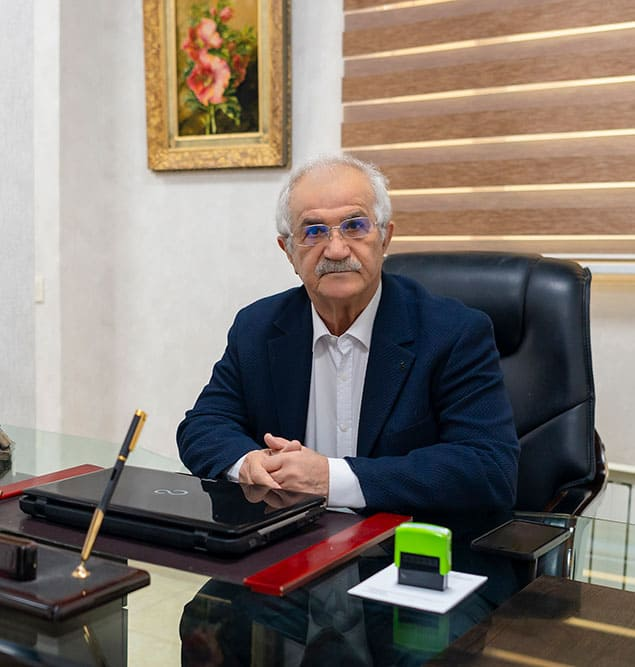 پزشک در مطب
